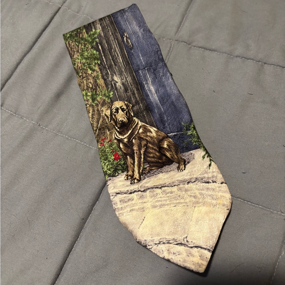 ENDANGERED SPECIES Vintage “The Sentry” 100% Silk Men’s Labrador Tie